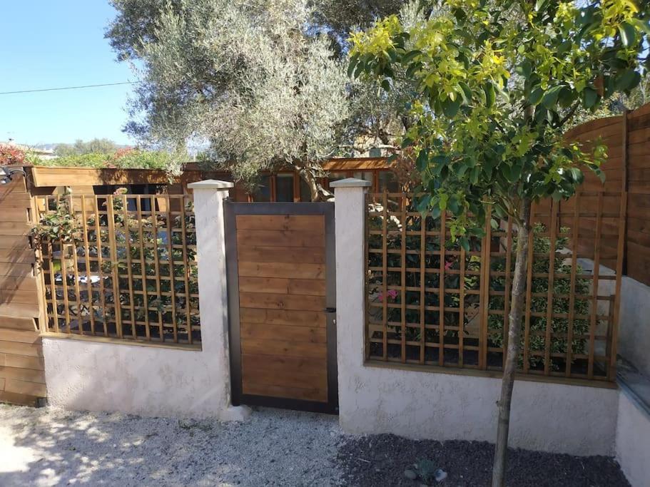 Ferienwohnung Studio Jacuzzi Prive A 8 Min A Pied De La Plage La Ciotat Exterior foto